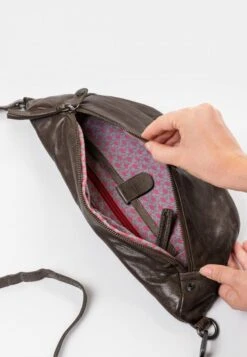 REESE - Gürteltasche - Mulch -Aunts & Uncles 09b4178efb7f4645a95d4bcd30565ad7 1