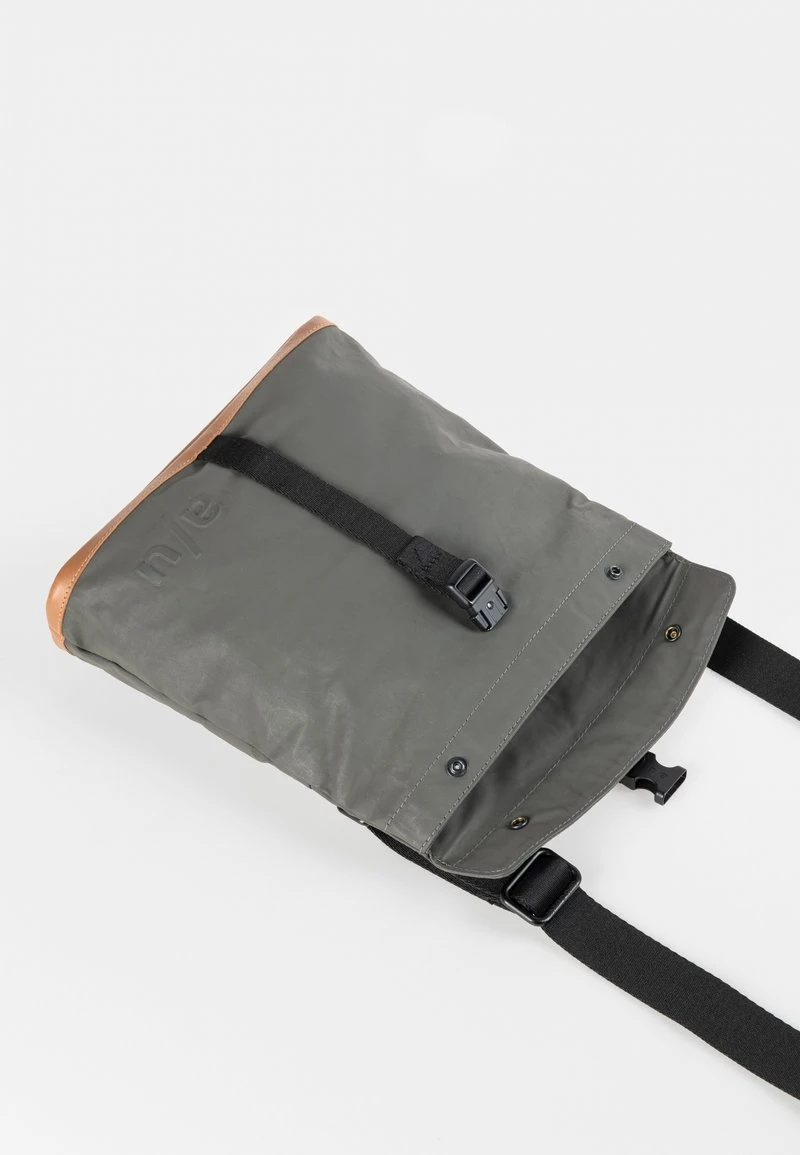 YAO - Umhängetasche - Gravity Grey 7 YAO - Umhängetasche - Gravity Grey – Bild 5