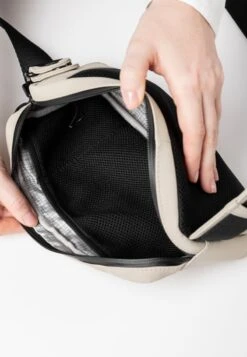 IWAKO NISHI - Umhängetasche - Sand 10 IWAKO NISHI - Umhängetasche - Sand -Aunts & Uncles 0f2b5038d93b4bcdbfc160ec957bdac7