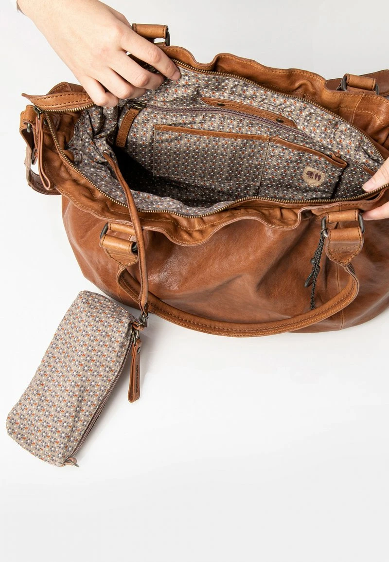 OLIVIA - Shopping Bag - Creme Brulee 3 OLIVIA - Shopping Bag - Creme Brulee