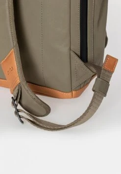 OKAYAMA - Tagesrucksack - Fallen Rock -Aunts & Uncles 2431684cfe61414590fe19d2edb72064