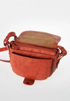 UMHÄNGE MRS BOURBON BROWNIE - Umhängetasche - Rooibos Tea 12 UMHÄNGE MRS BOURBON BROWNIE - Umhängetasche - Rooibos Tea -Aunts & Uncles 28ae8b46b6074ecf8af0d03a447a60e2