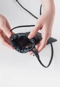 Umhängetasche - Moonless Night