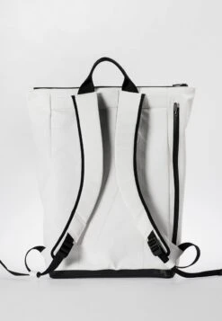 NIIGATA NISHI - Tagesrucksack - Diffuse 13 NIIGATA NISHI - Tagesrucksack - Diffuse -Aunts & Uncles 2ac36e26aa8b45c782fbb115acd6cada