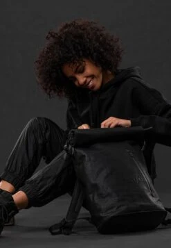 FUKUI - Tagesrucksack - Black -Aunts & Uncles 304f621bd8264a1dbb4a47e2aafd5ab1