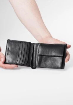 BÖRSE PETTER - Geldbörse - Black
