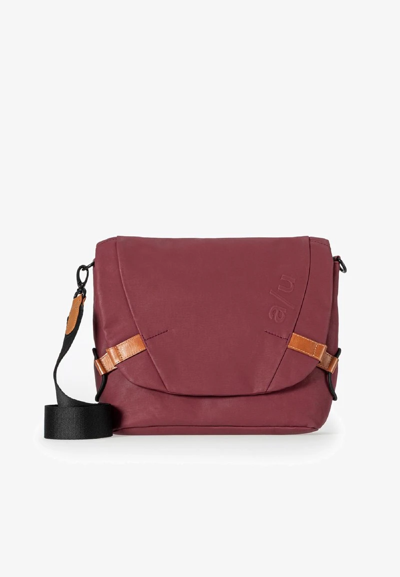 UMHÄNGE SENDAI - Umhängetasche - Cabernet 8 UMHÄNGE SENDAI - Umhängetasche - Cabernet – Bild 6