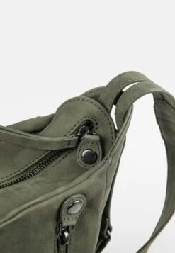 PANSY - Umhängetasche - Deep Lichen -Aunts & Uncles 4cd4960a659448af842ef1379d4b2452