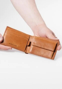 BÖRSE YNGVAR - Geldbörse - Cognac