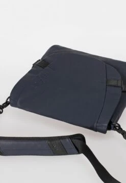 UMHÄNGE SENDAI - Umhängetasche - Storm -Aunts & Uncles 5a299a29972a4eebb944a72f0489d76c