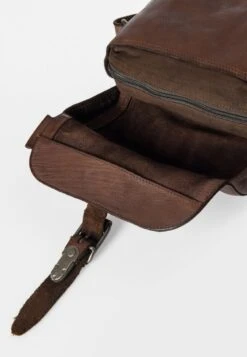 UMHÄNGE GOATEE - Umhängetasche - Bourbon -Aunts & Uncles 6799f47bbaf24dc38879a23790e1cc9b