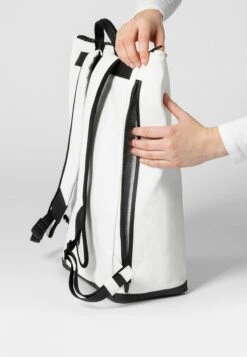 NIIGATA NISHI - Tagesrucksack - Diffuse 9 NIIGATA NISHI - Tagesrucksack - Diffuse -Aunts & Uncles 6c18b3ff5df645aa8ecc67d294ee016b