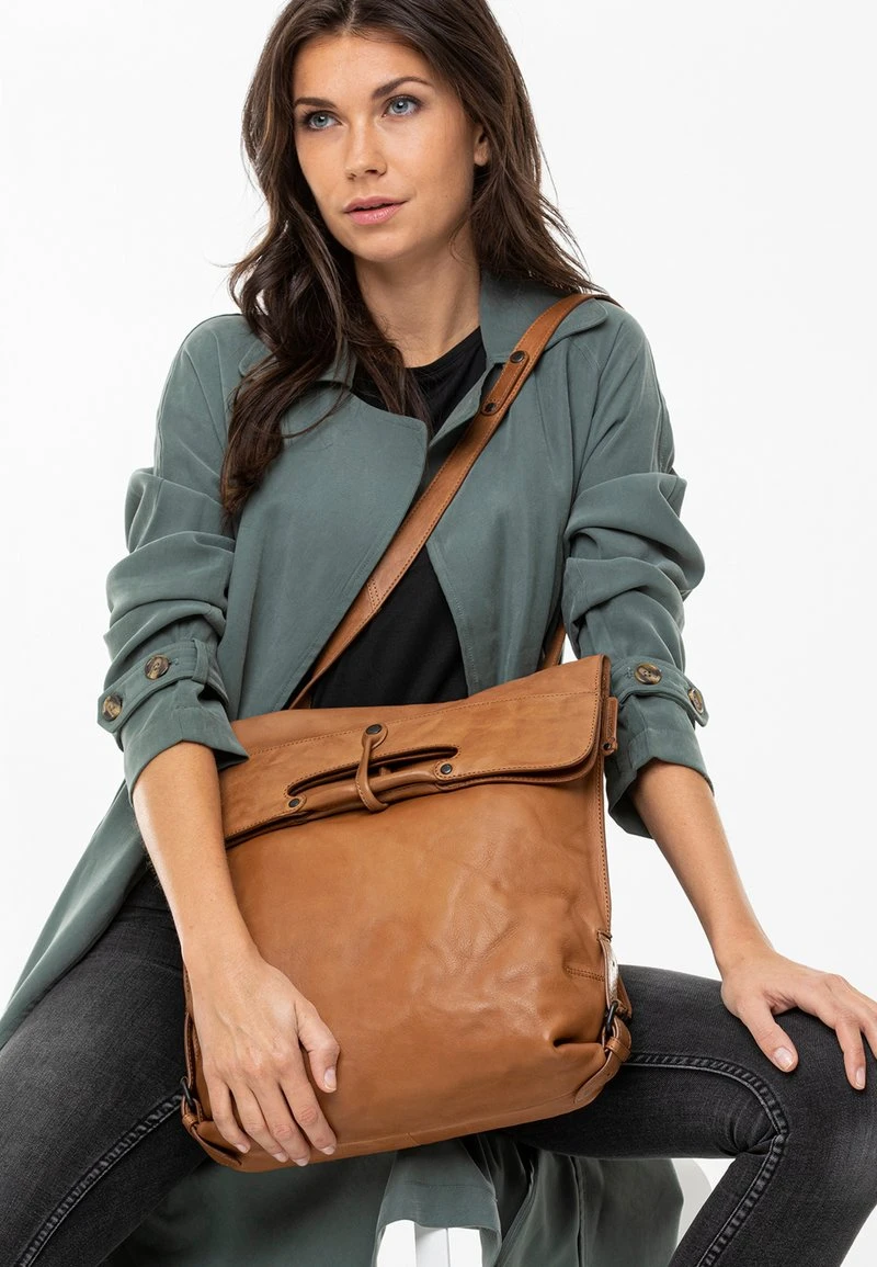 MRS APPLE STRUDEL - Tagesrucksack - Caramel 5 MRS APPLE STRUDEL - Tagesrucksack - Caramel – Bild 3