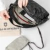 UMHÄNGE MRS MACARON - Handtasche - Black Smoke 2 UMHÄNGE MRS MACARON - Handtasche - Black Smoke -Aunts & Uncles 77525f1bafb040428101cde43931b1d0