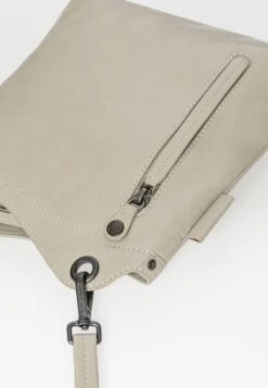 CHOKEBERRY - Umhängetasche - Cobblestone 11 CHOKEBERRY - Umhängetasche - Cobblestone -Aunts & Uncles 7b5a2170499347a99c033ad6abb8a17a