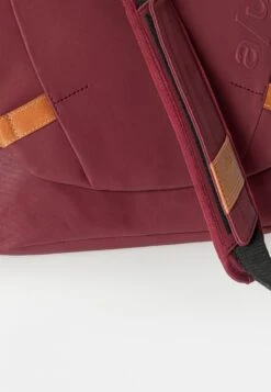 UMHÄNGE SENDAI - Umhängetasche - Cabernet 11 UMHÄNGE SENDAI - Umhängetasche - Cabernet -Aunts & Uncles 7c770917b55048eeb8ee8841d2dd9b8c