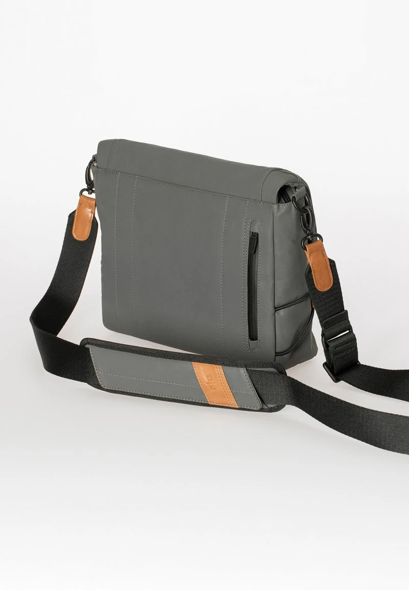 UMHÄNGE SENDAI - Umhängetasche - Gravity Grey 4 UMHÄNGE SENDAI - Umhängetasche - Gravity Grey – Bild 2