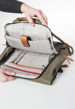 Tagesrucksack - Fallen Rock -Aunts & Uncles 9249cf98d3c346e2abdac83402ded6cc