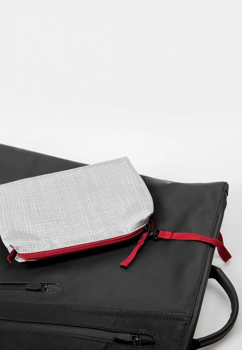 NIIGATA NISHI - Tagesrucksack - Anthracite Black 6 NIIGATA NISHI - Tagesrucksack - Anthracite Black – Bild 4