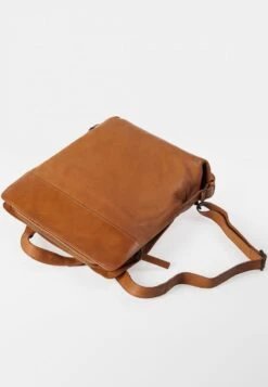 MRS. CHERRY PIE - Tagesrucksack - Caramel -Aunts & Uncles 9f3da5ffbc8b4839b934330ea0b92739