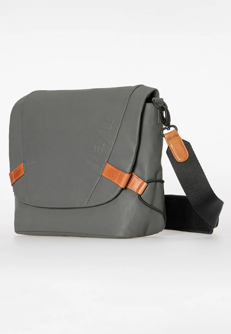 UMHÄNGE SENDAI - Umhängetasche - Gravity Grey 6 UMHÄNGE SENDAI - Umhängetasche - Gravity Grey – Bild 4