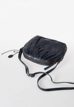 AUBREY - Umhängetasche - Moonless Night -Aunts & Uncles b9537599b4bf4bb389b00bce34f00519