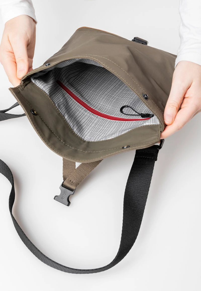 YAO - Umhängetasche - Fallen Rock 3 YAO - Umhängetasche - Fallen Rock