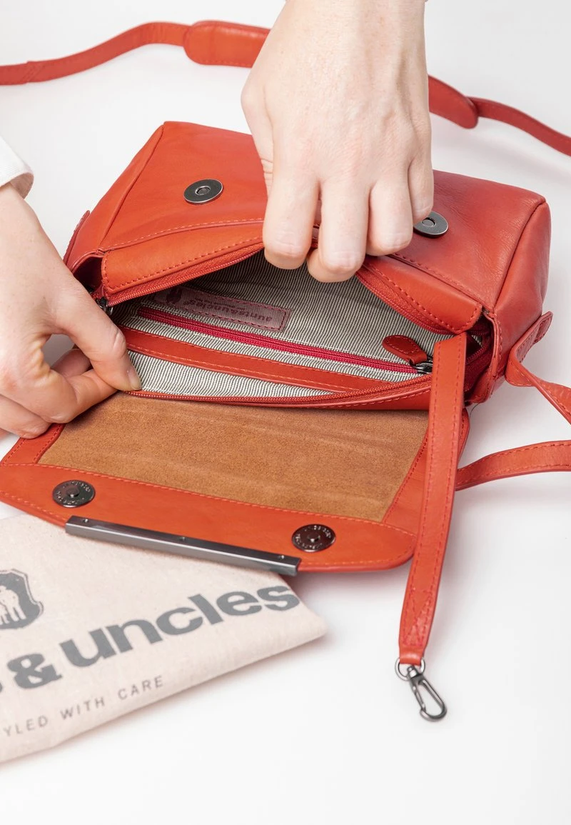 MRS BAO BUN - Umhängetasche - Rooibos Tea 8 MRS BAO BUN - Umhängetasche - Rooibos Tea – Bild 6