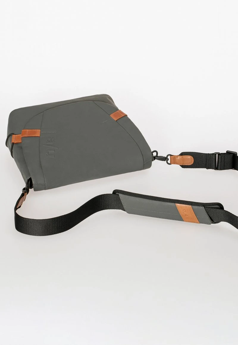 UMHÄNGE SENDAI - Umhängetasche - Gravity Grey 5 UMHÄNGE SENDAI - Umhängetasche - Gravity Grey – Bild 3