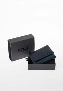 BÖRSE YVA - Geldbörse - Dark Blue 13 BÖRSE YVA - Geldbörse - Dark Blue -Aunts & Uncles da76d54f739f4f3685f23a74dd9fc50f