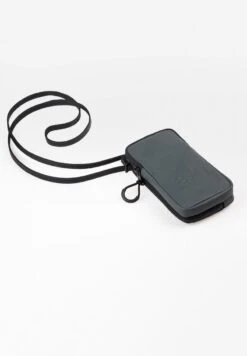 UJI NISHI - Umhängetasche - Dark Shadow 13 UJI NISHI - Umhängetasche - Dark Shadow -Aunts & Uncles db4114dcb0294b4182adb92e055ef2a1