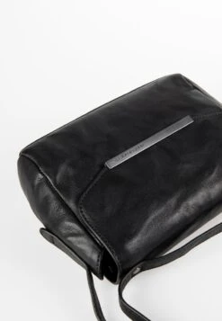 MRS BAO BUN - Umhängetasche - Black Smoke 12 MRS BAO BUN - Umhängetasche - Black Smoke -Aunts & Uncles e549a2f6c56e4c0f9f396e13314f3ca5