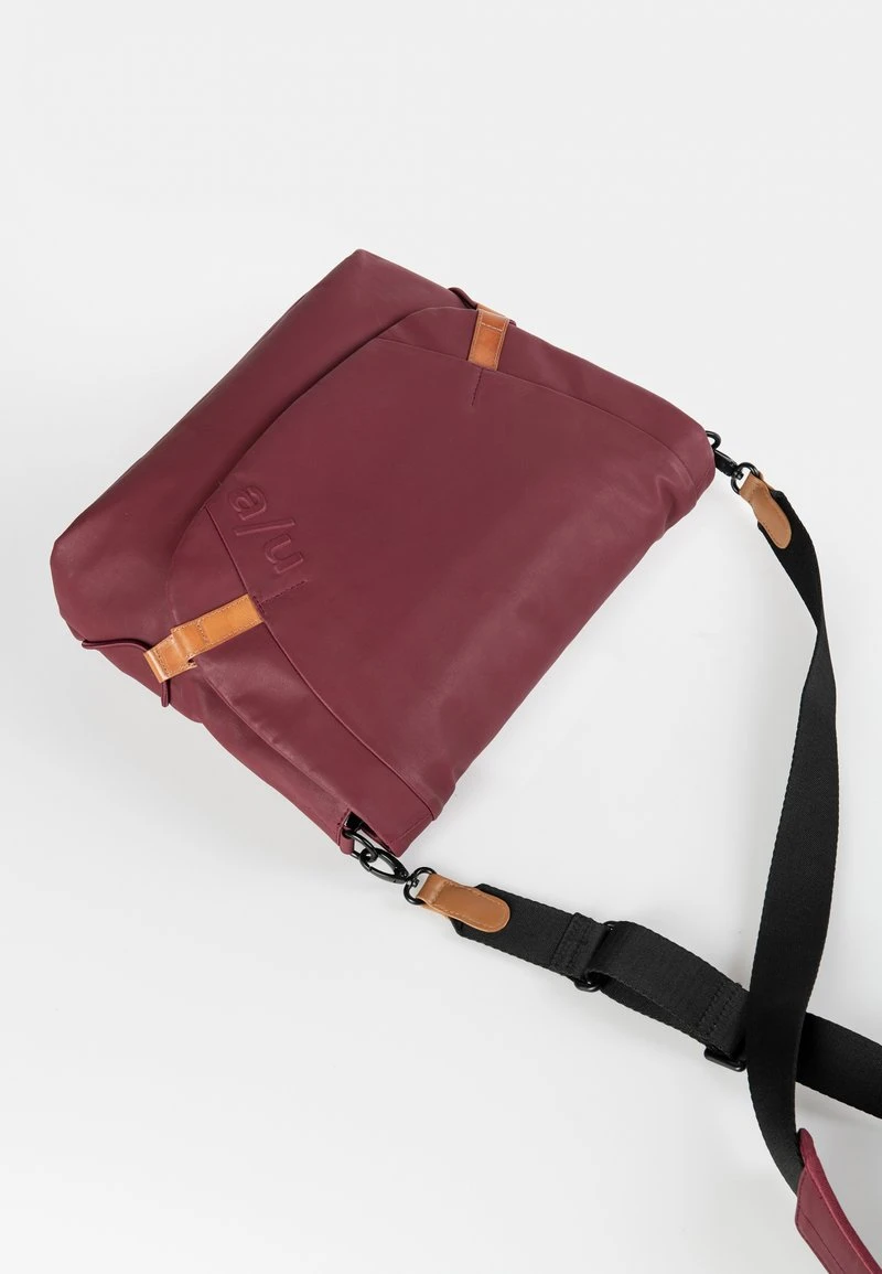 MATSUMOTO - Umhängetasche - Cabernet 8 MATSUMOTO - Umhängetasche - Cabernet – Bild 6